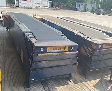 皮帶伸縮輸送機(jī)：靈活、高效的物料輸送解決方案